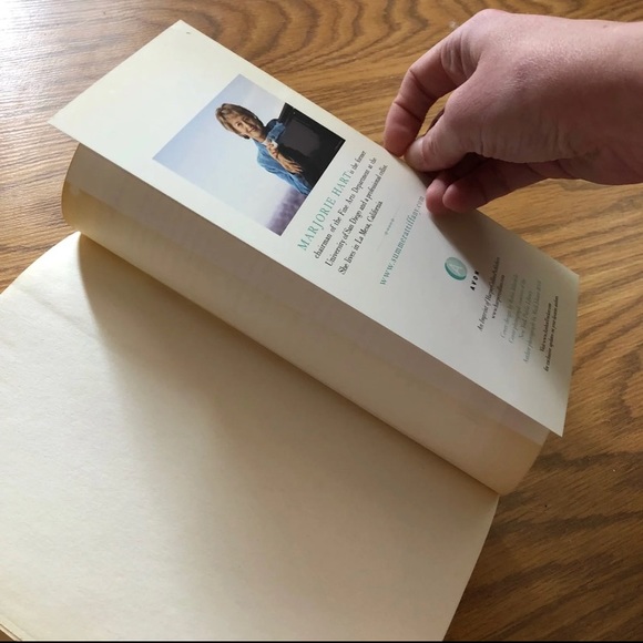 Book - Picture 4 of 5